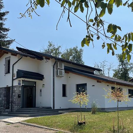 Pampas Apartments Mreznica Duga Resa Kültér fotó