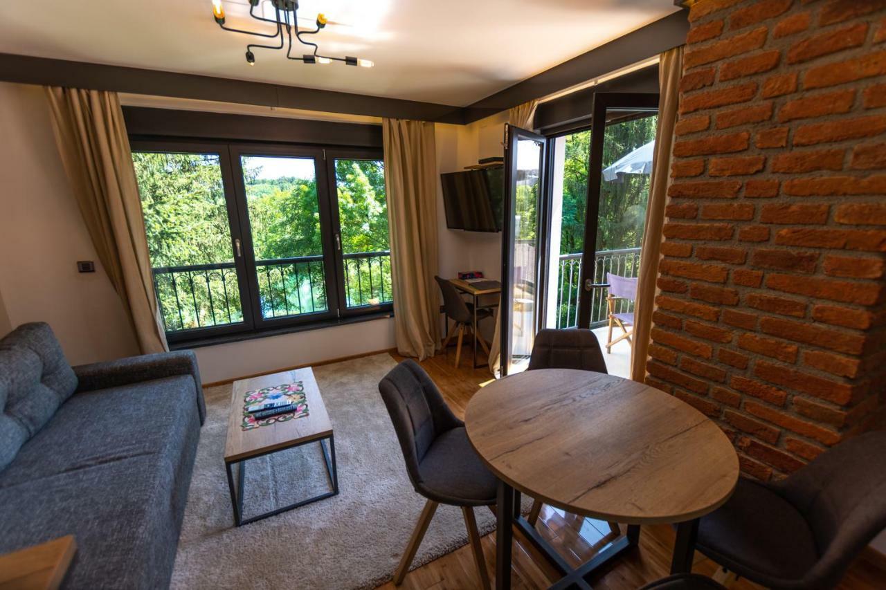 Pampas Apartments Mreznica Duga Resa Kültér fotó