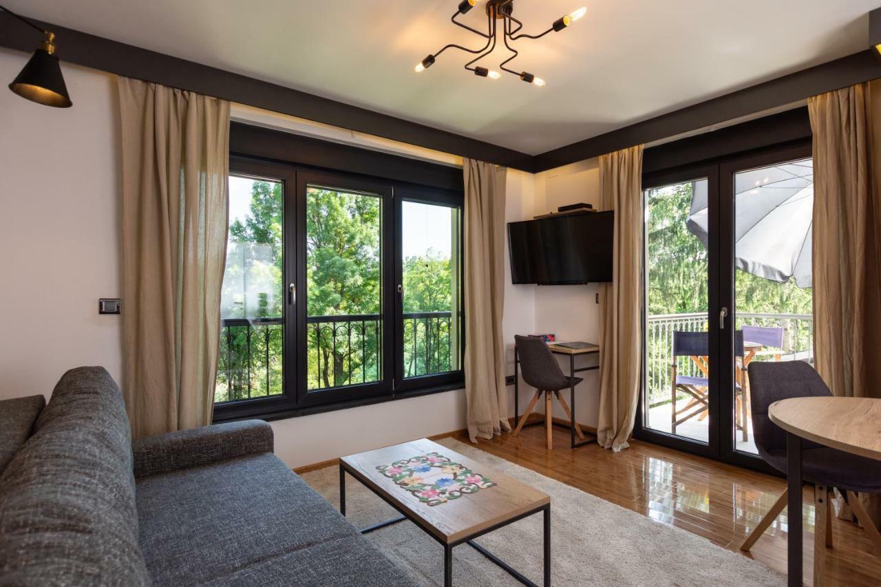 Pampas Apartments Mreznica Duga Resa Kültér fotó